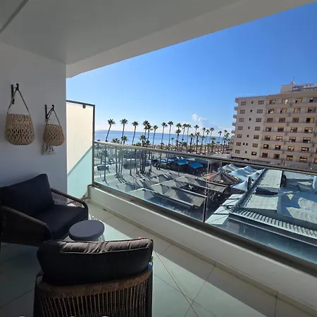 Appartamento Lazuli Beachfront Luxury Larnaca