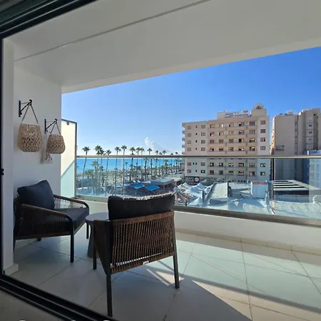 Appartamento Lazuli Beachfront Luxury Larnaca