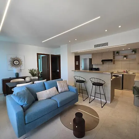 Appartamento Lazuli Beachfront Luxury Larnaca