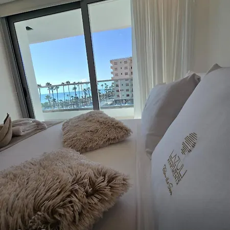 Appartamento Lazuli Beachfront Luxury *