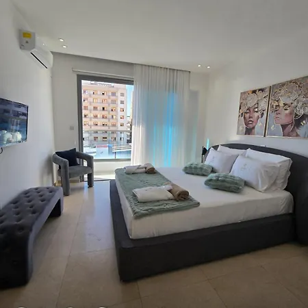 Appartamento Lazuli Beachfront Luxury Larnaca